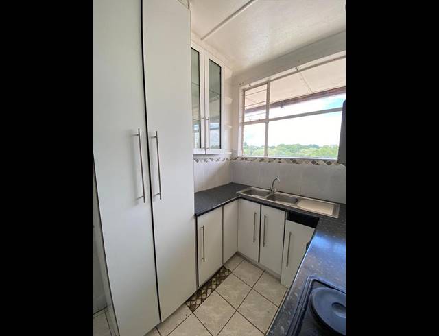 2 BEDROOM APARTMENT FOR SALE IN FLORIDA